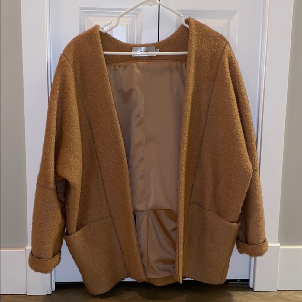 No branding coat